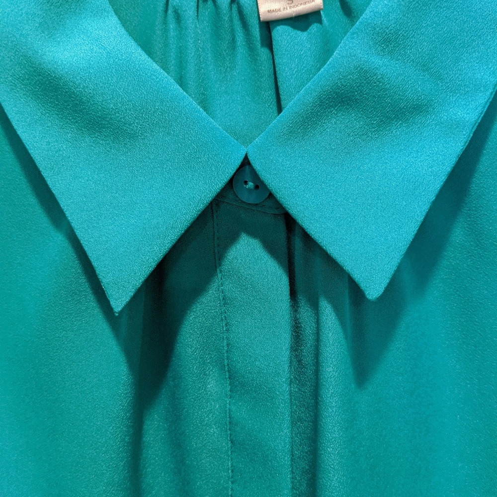 Loft blouse size small - Picture 3 of 4